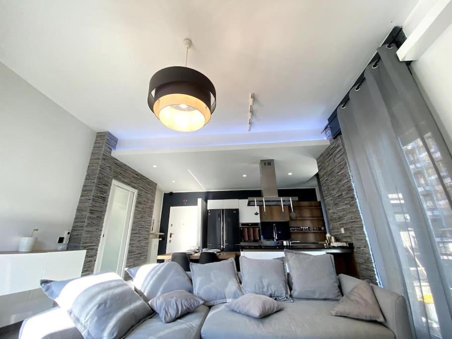 Wonderful, Roomy, King Bed W/garden Appartement Como
